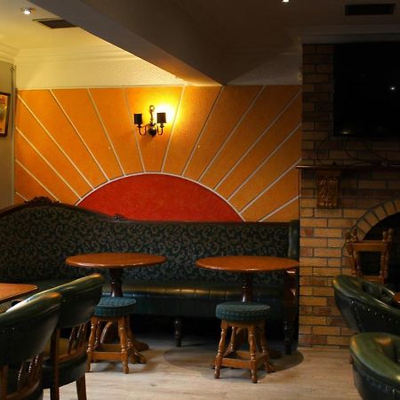 Bridge Hotel Арклоу Екстериор снимка