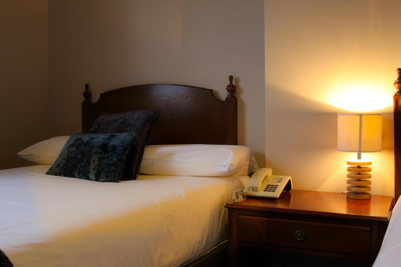Bridge Hotel Арклоу Екстериор снимка