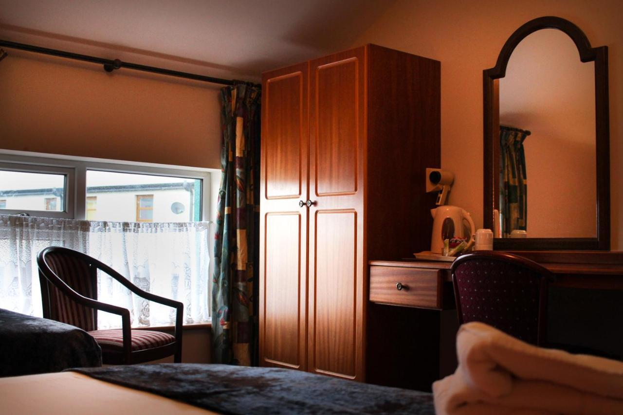 Bridge Hotel Арклоу Екстериор снимка