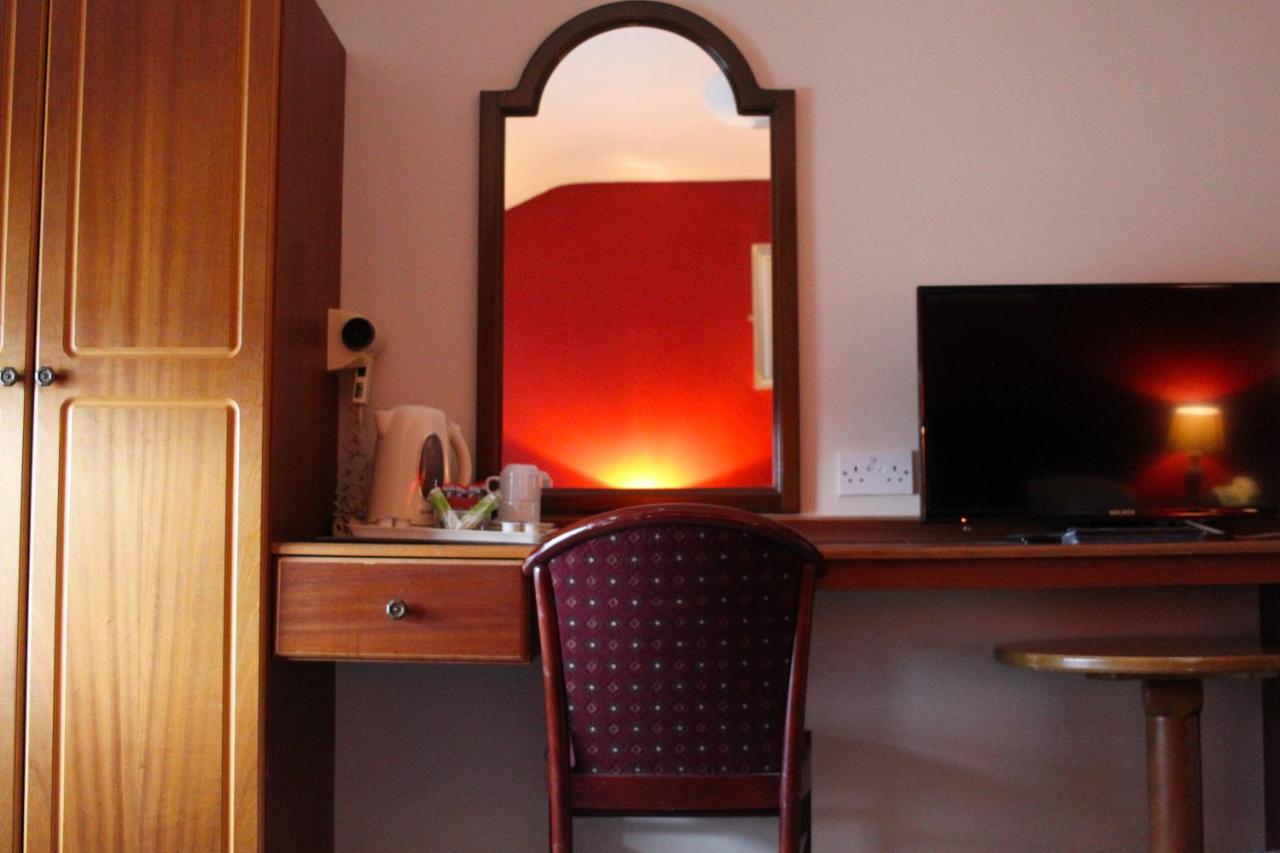 Bridge Hotel Арклоу Екстериор снимка