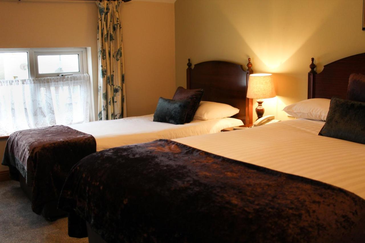 Bridge Hotel Арклоу Екстериор снимка