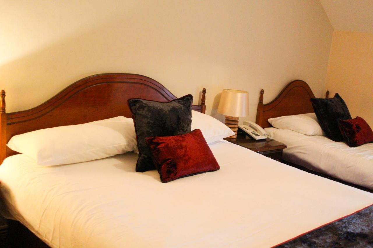 Bridge Hotel Арклоу Екстериор снимка