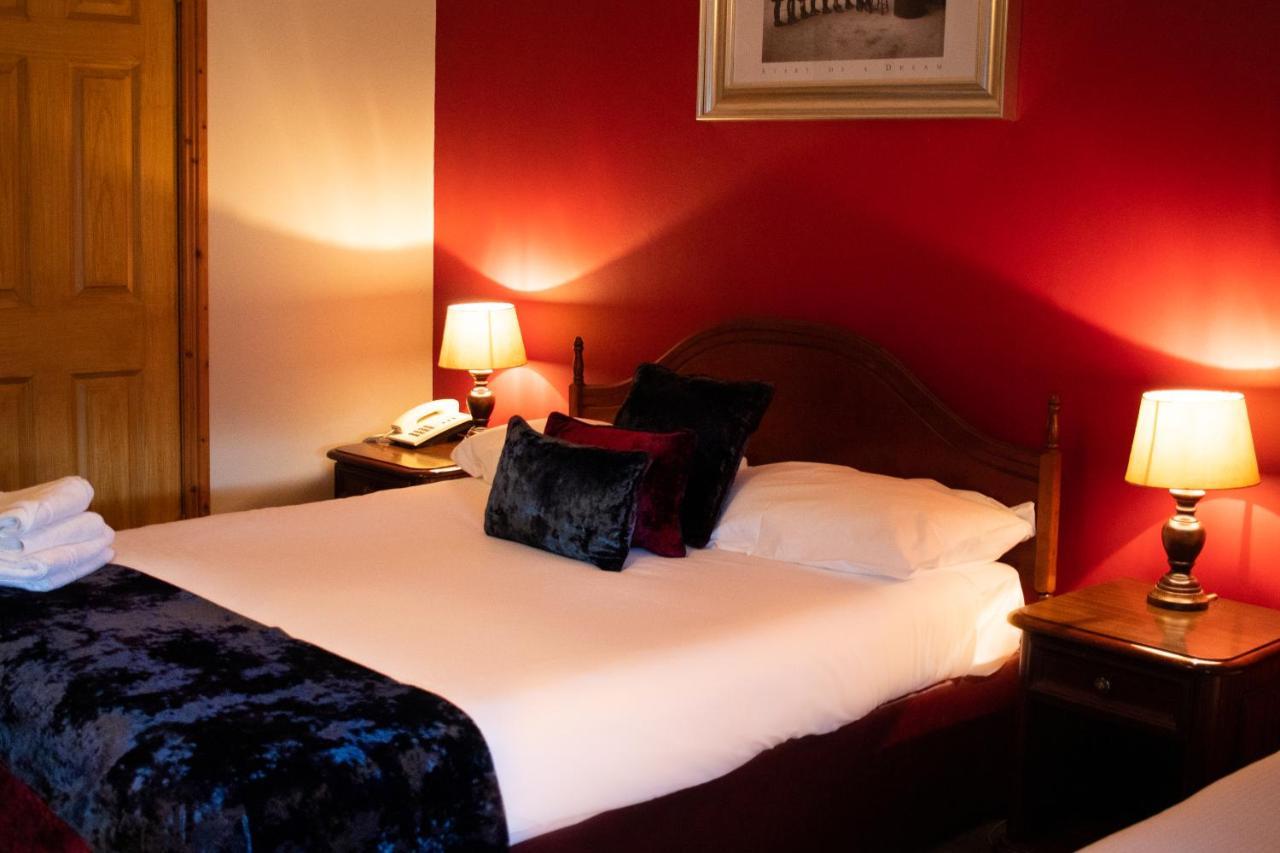 Bridge Hotel Арклоу Екстериор снимка