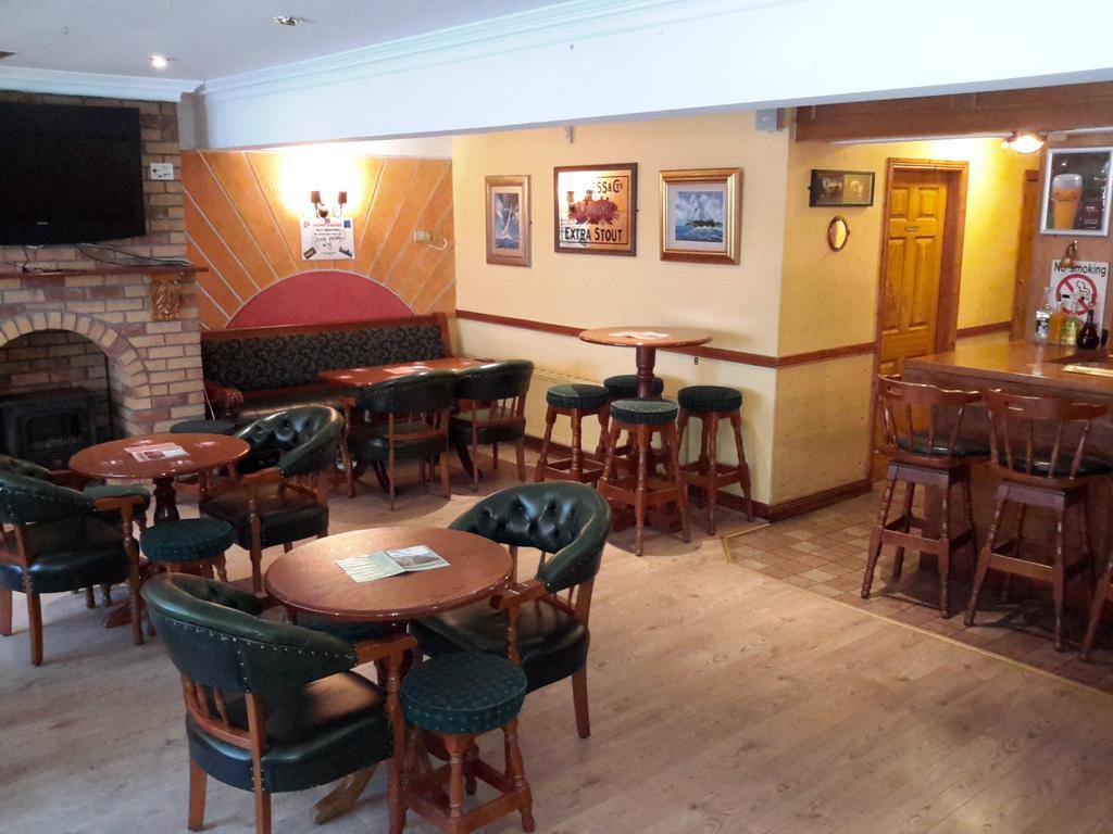 Bridge Hotel Арклоу Екстериор снимка