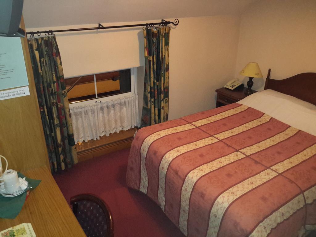 Bridge Hotel Арклоу Стая снимка